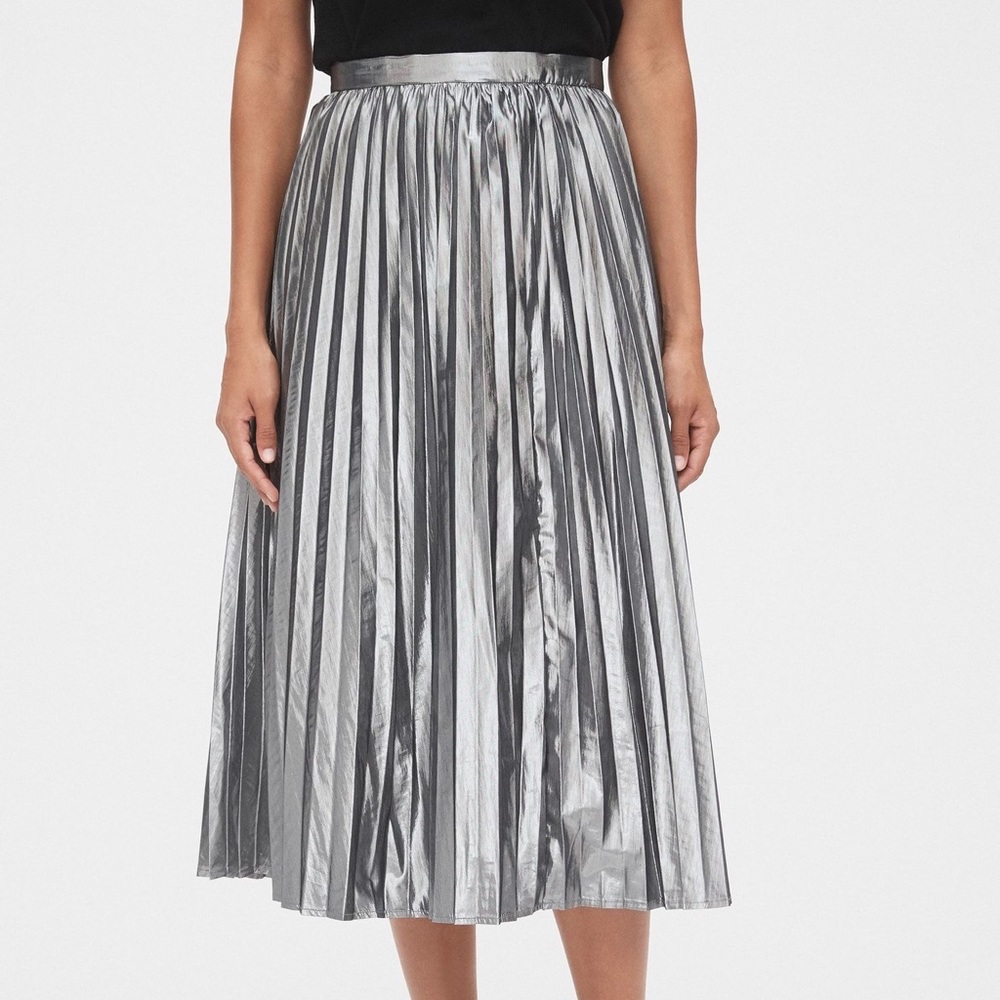 Metallic Pleated Midi Skirt